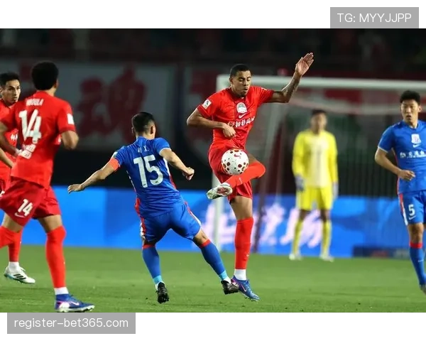 河南队拉莫斯临场调整 经验丰富应对不同比赛局面